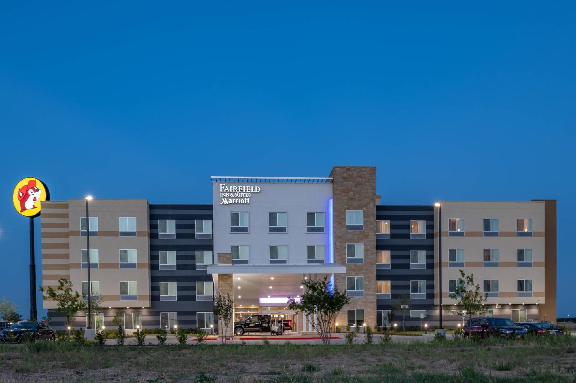 Fairfield Inn & Suites By Marriott Террелл Экстерьер фото